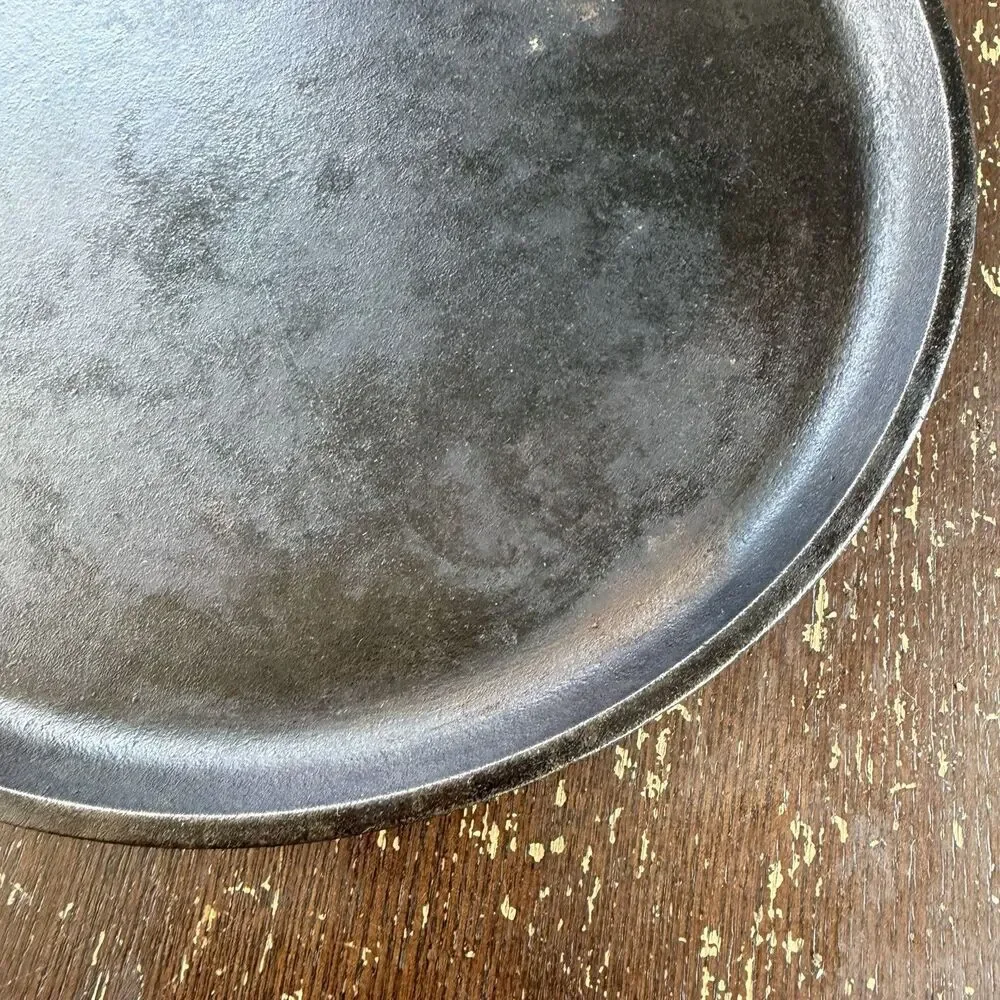 Vintage Cracker Barrel 10.5” Cast Iron Griddle Skillet Old Country Store Lodge